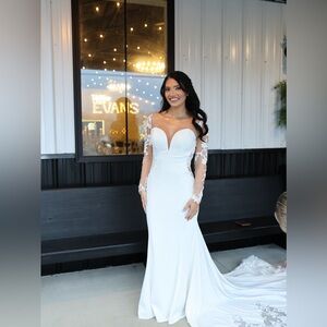 TRUE SIZE 8 Wedding Dress No Alterations Ivory Lace Long Sleeve Mermaid Bride